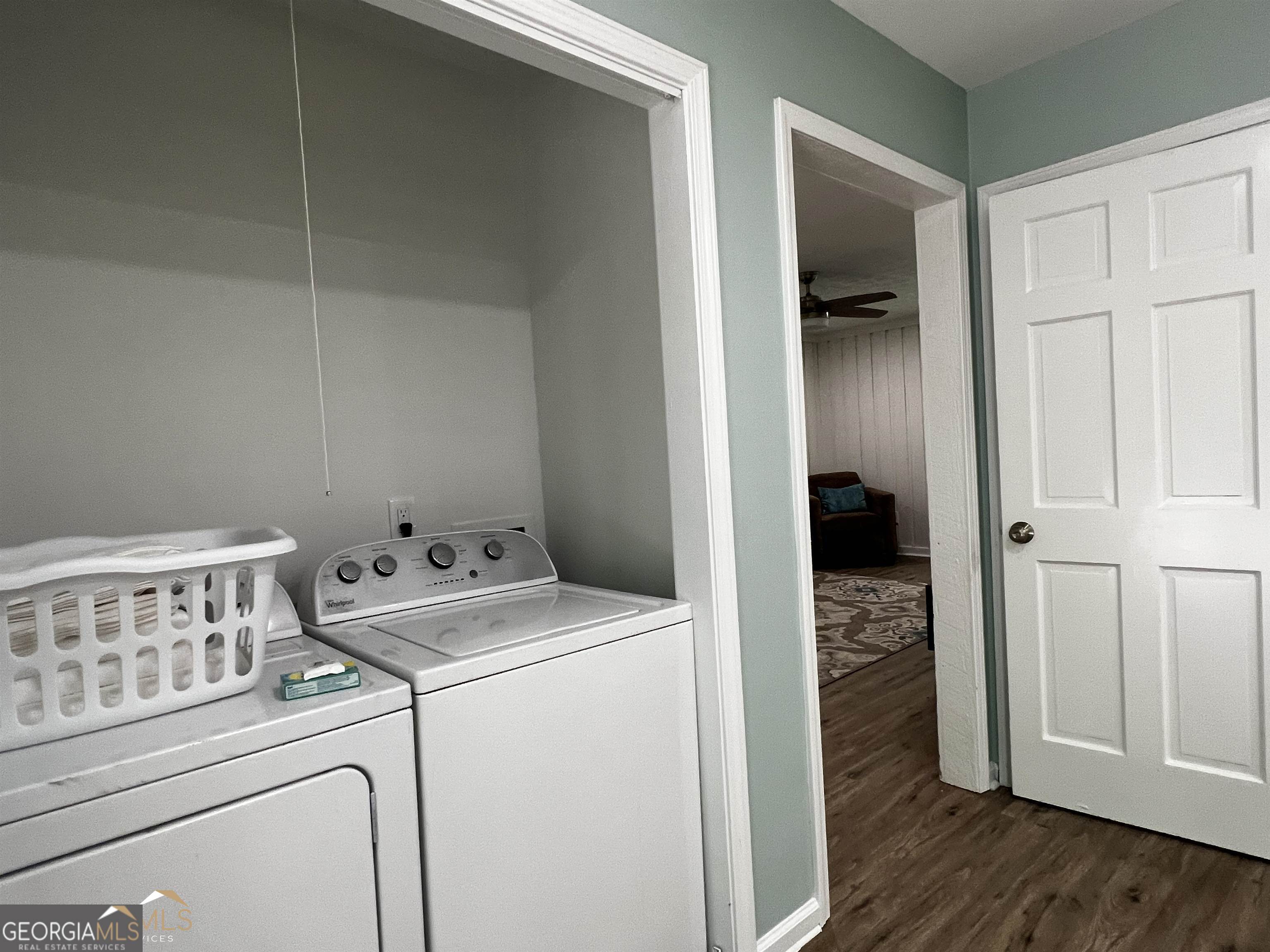 208 Swanson Ridge Peachtree City, GA 30269 - Photo 13 of 40 a utility room with dryer and washer