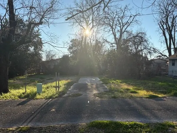 $4,500 | 3118 Adams Court, Alexandria, LA 71301