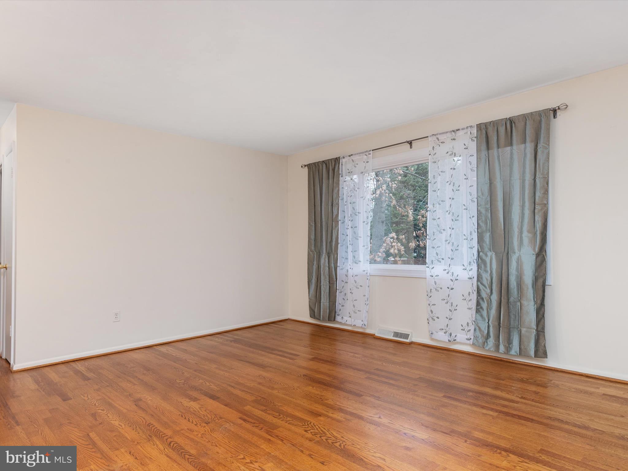 834 Meadow Road Severn, MD 21144 - Photo 6 of 43 Gallery Image 6