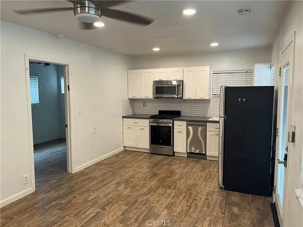 $2,000 | 3114 Washington Boulevard, Venice, CA 90291