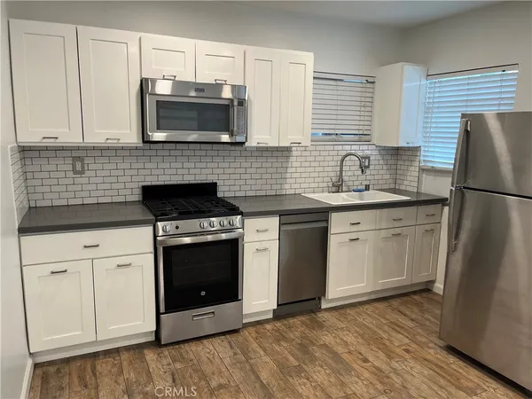 $2,000 | 3114 Washington Boulevard, Venice, CA 90291