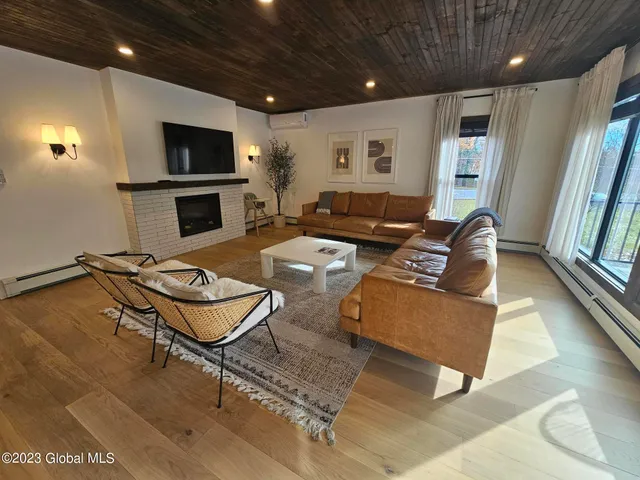 $725,000 | 625 Highway 32A, Catskill, NY 12463