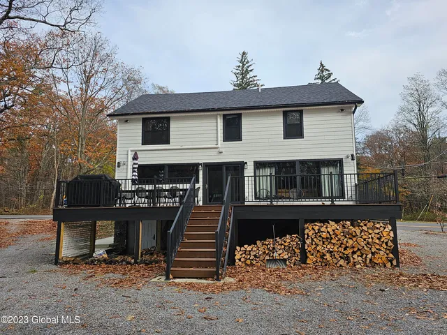 $725,000 | 625 Highway 32A, Catskill, NY 12463
