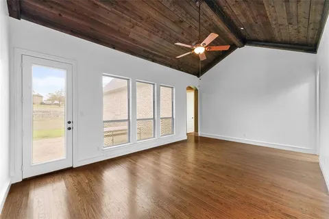 $889,900 | 415 Stoney Creek Boulevard, Sunnyvale, TX 75182