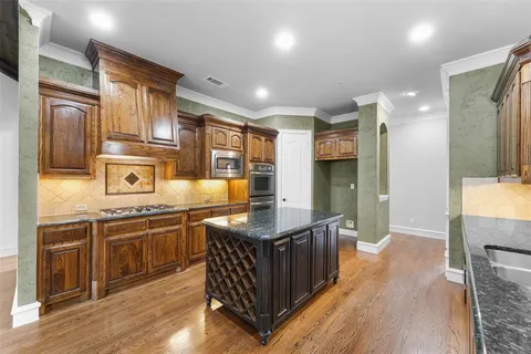 $889,900 | 415 Stoney Creek Boulevard, Sunnyvale, TX 75182