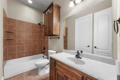 $889,900 | 415 Stoney Creek Boulevard, Sunnyvale, TX 75182