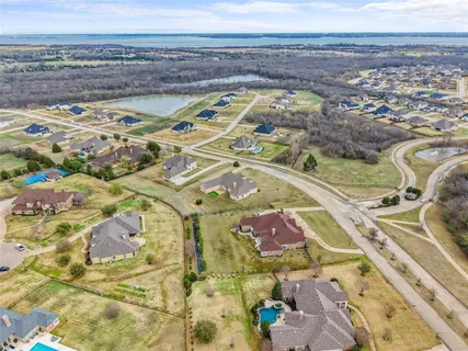 $889,900 | 415 Stoney Creek Boulevard, Sunnyvale, TX 75182