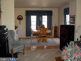 435 Tudor Road Collegeville, PA 19426 - Photo 3 of 6 Gallery Image 3