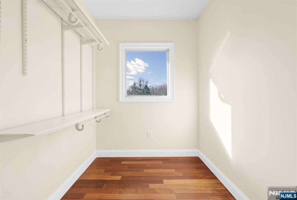 831 Pascack Road Paramus, NJ 07652 - Photo 17 of 26