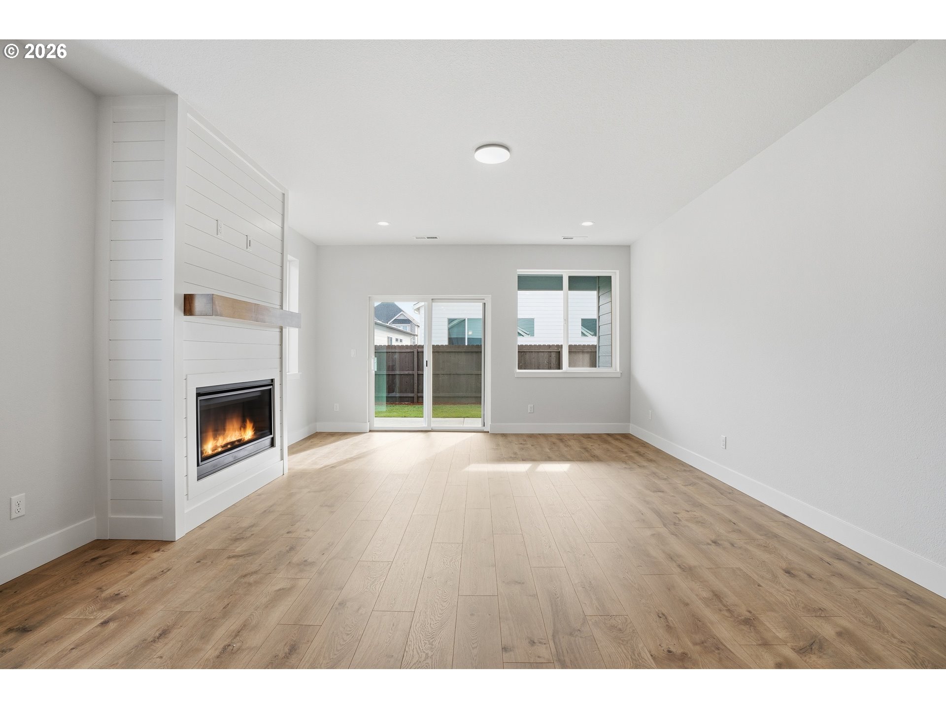 627 Southeast 34th Street Battle Ground, WA 98604 - Photo 8 of 17 Living Room