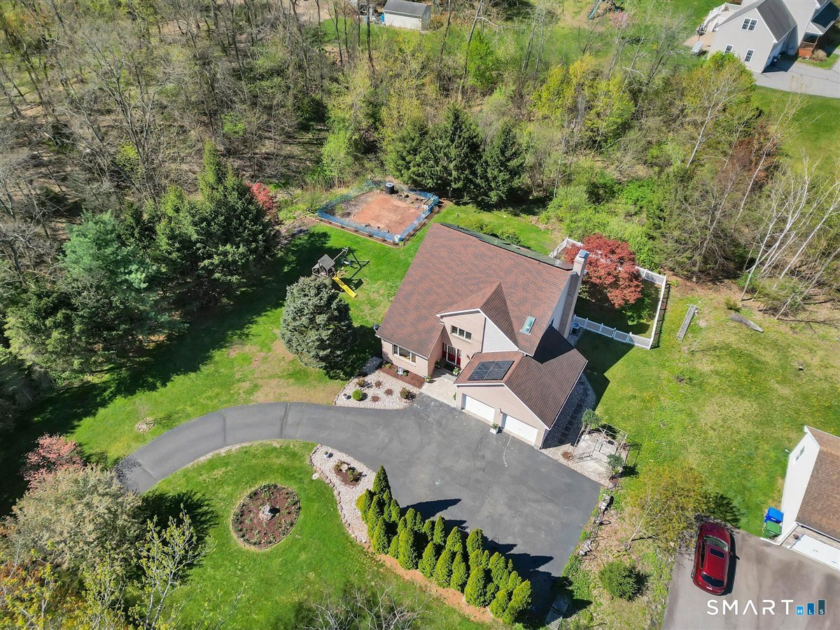 121 Bartholomew Road Middletown, CT 06457 - Photo 2 of 26