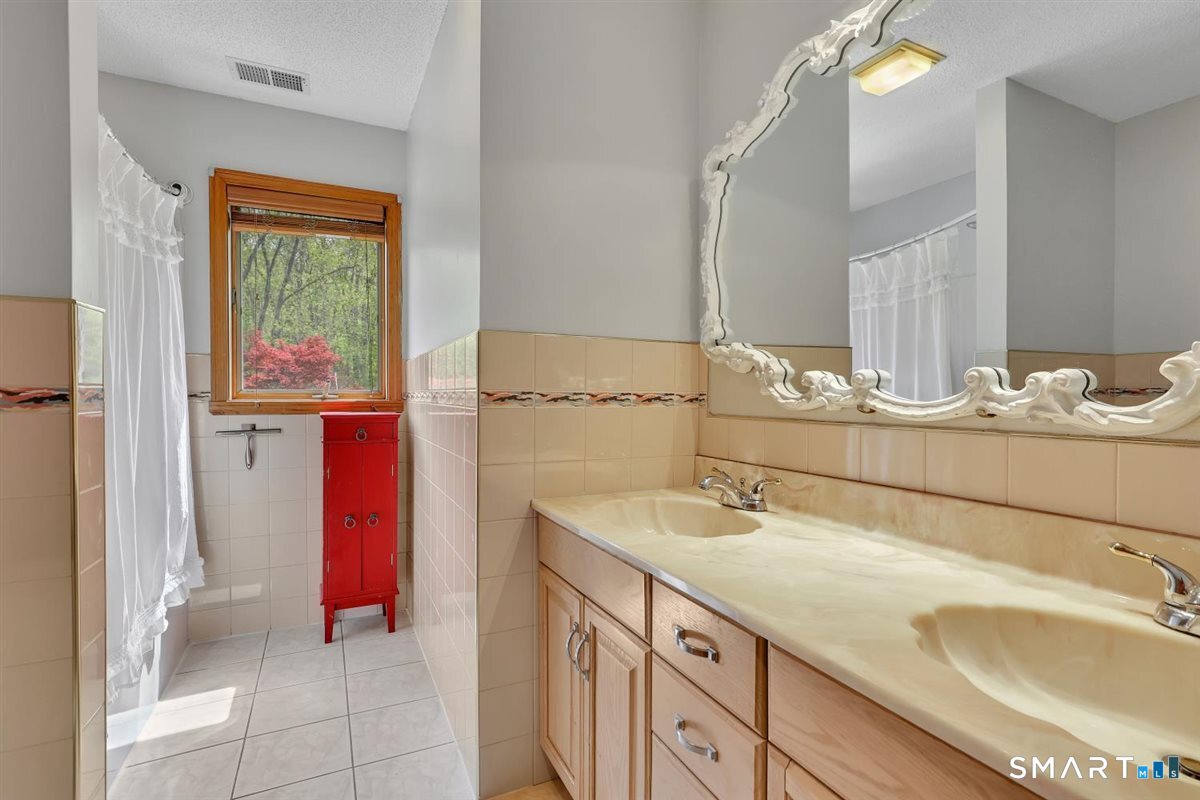 121 Bartholomew Road Middletown, CT 06457 - Photo 26 of 26