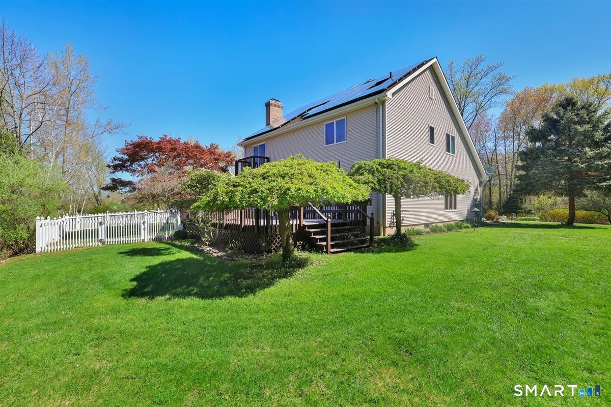 121 Bartholomew Road Middletown, CT 06457 - Photo 6 of 26