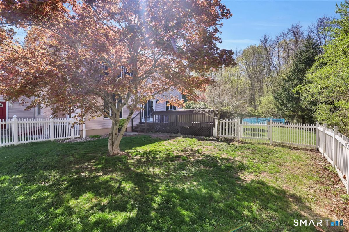 121 Bartholomew Road Middletown, CT 06457 - Photo 7 of 26