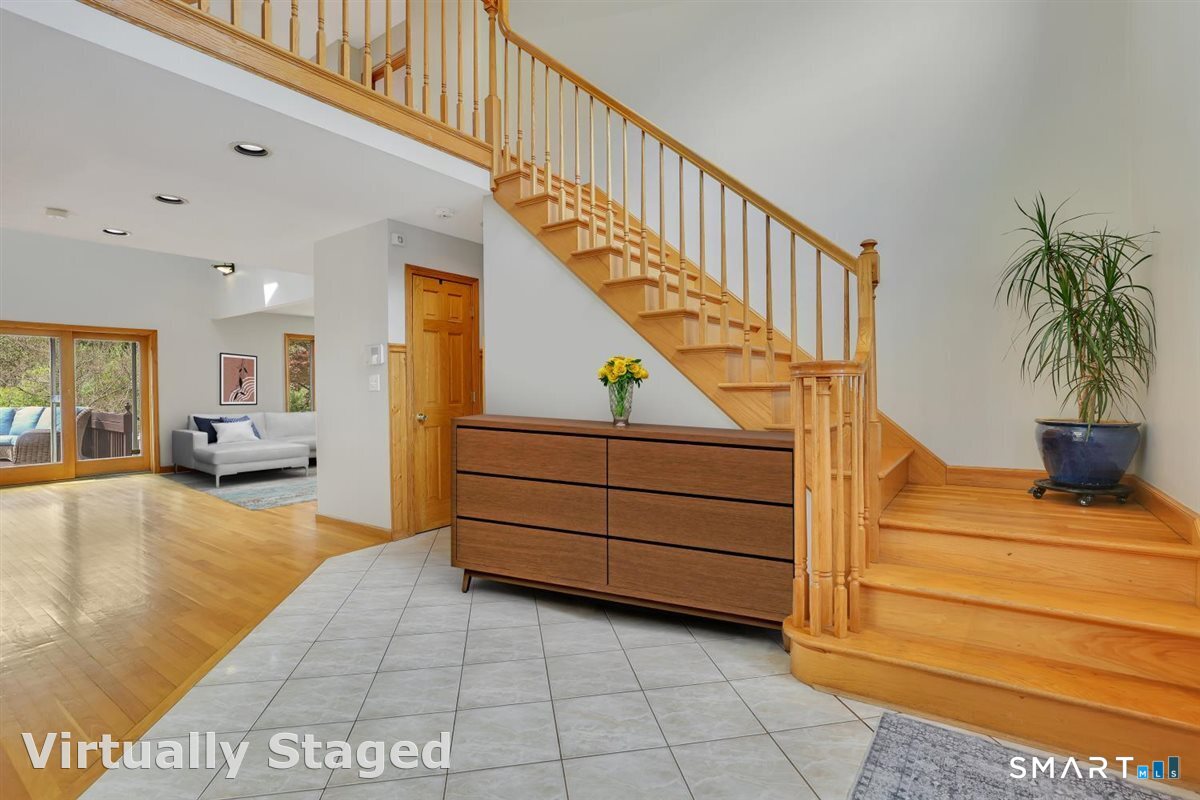 121 Bartholomew Road Middletown, CT 06457 - Photo 9 of 26