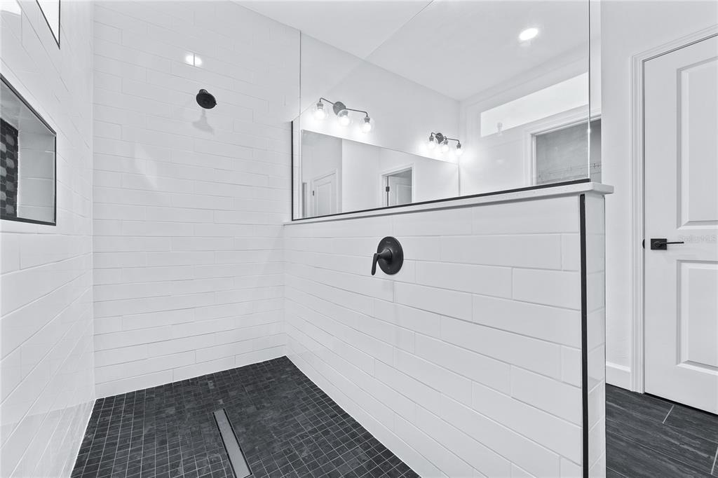 6682 Southwest 10th Lane Gainesville, FL 32607 - Photo 11 of 28 a view of an empty room