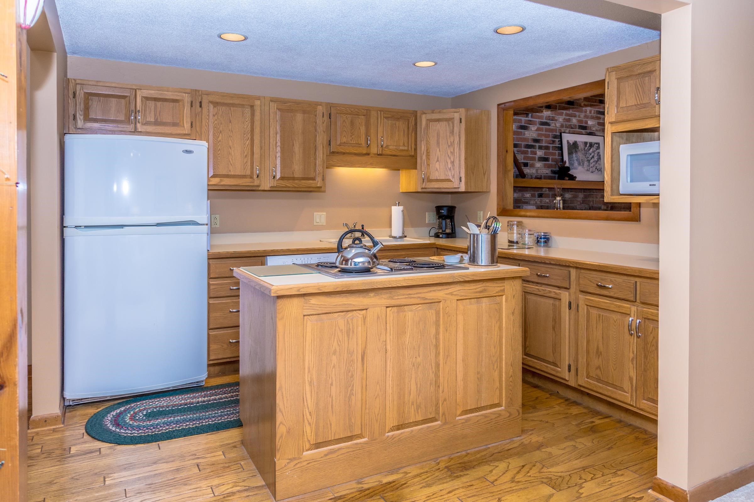 121 Stonehurst Manor Road, Unit 2A Conway, NH 03860 - Photo 24 of 40