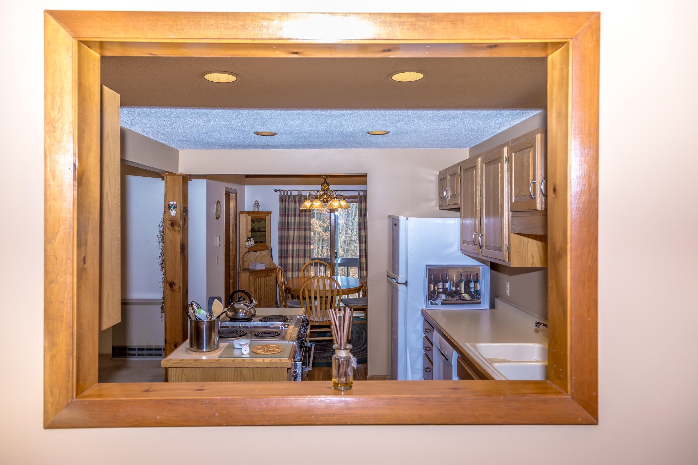 121 Stonehurst Manor Road, Unit 2A Conway, NH 03860 - Photo 5 of 40