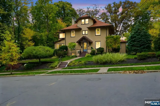 $974,900 | 238 Rutgers Place, Nutley, NJ 07110