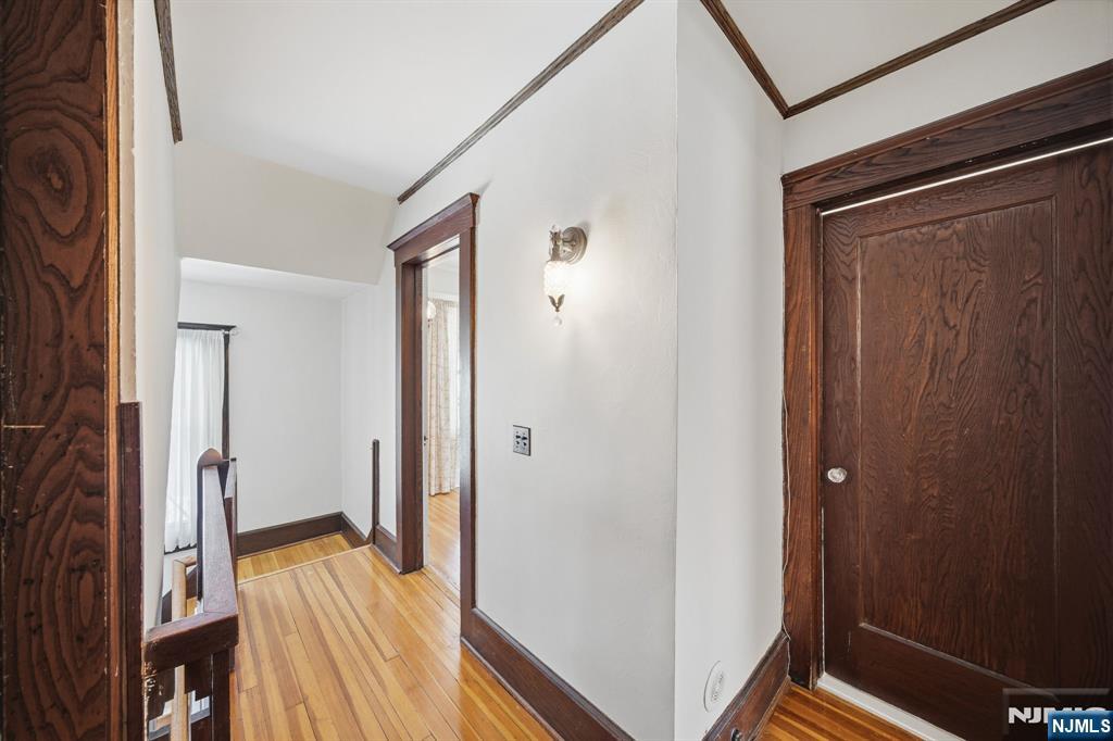 238 Rutgers Place Nutley, NJ 07110 - Photo 23 of 50