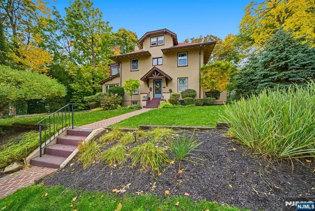 $974,900 | 238 Rutgers Place, Nutley, NJ 07110