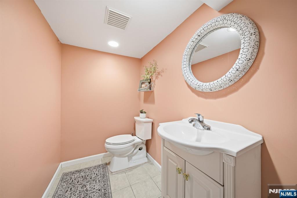 238 Rutgers Place Nutley, NJ 07110 - Photo 39 of 50