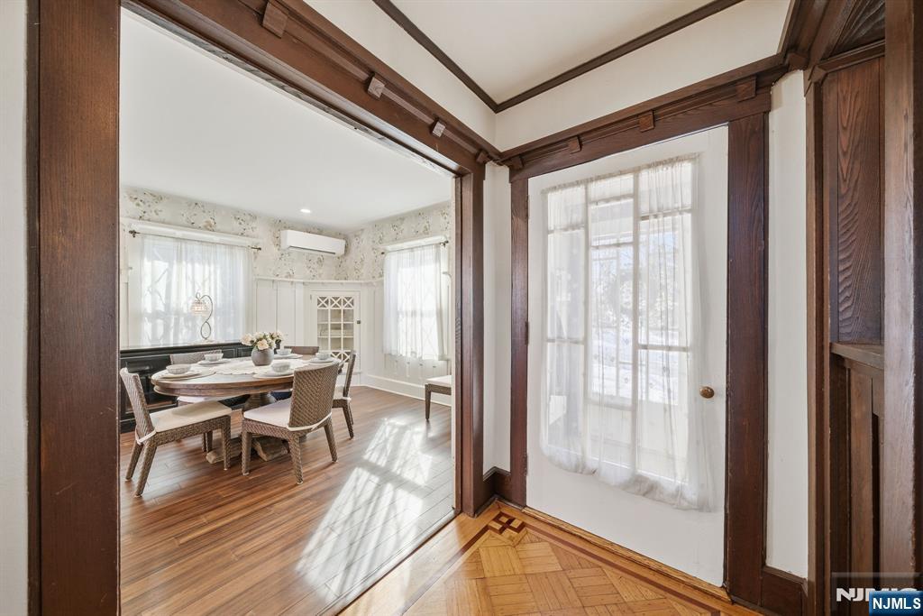 238 Rutgers Place Nutley, NJ 07110 - Photo 8 of 50