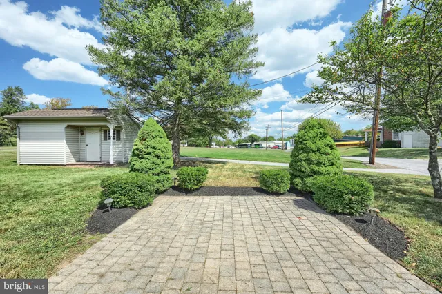 $275,000 | 181 Harrisburg Street, York Springs, PA 17372