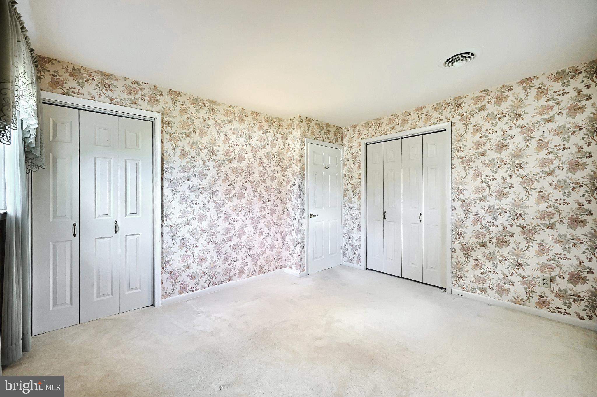 181 Harrisburg Street York Springs, PA 17372 - Photo 32 of 44 a view of a bathroom with a sink and a shower
