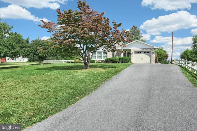 $275,000 | 181 Harrisburg Street, York Springs, PA 17372