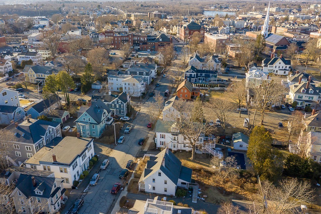 21 Thorndike Street, Unit 4 Beverly, MA 01915 - Photo 20 of 20 an aerial view of a city with lots of residential buildings