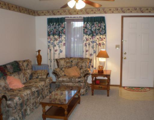 4641 Reno Lane, Unit 4641 Springfield, OH 45503 - Photo 2 of 7