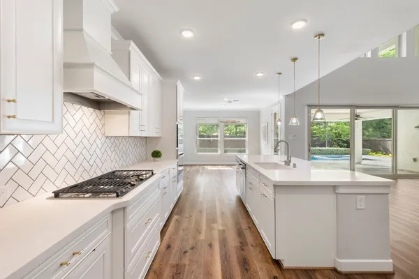 $1,474,900 | 11 Floral Vista Drive, Tomball, TX 77375
