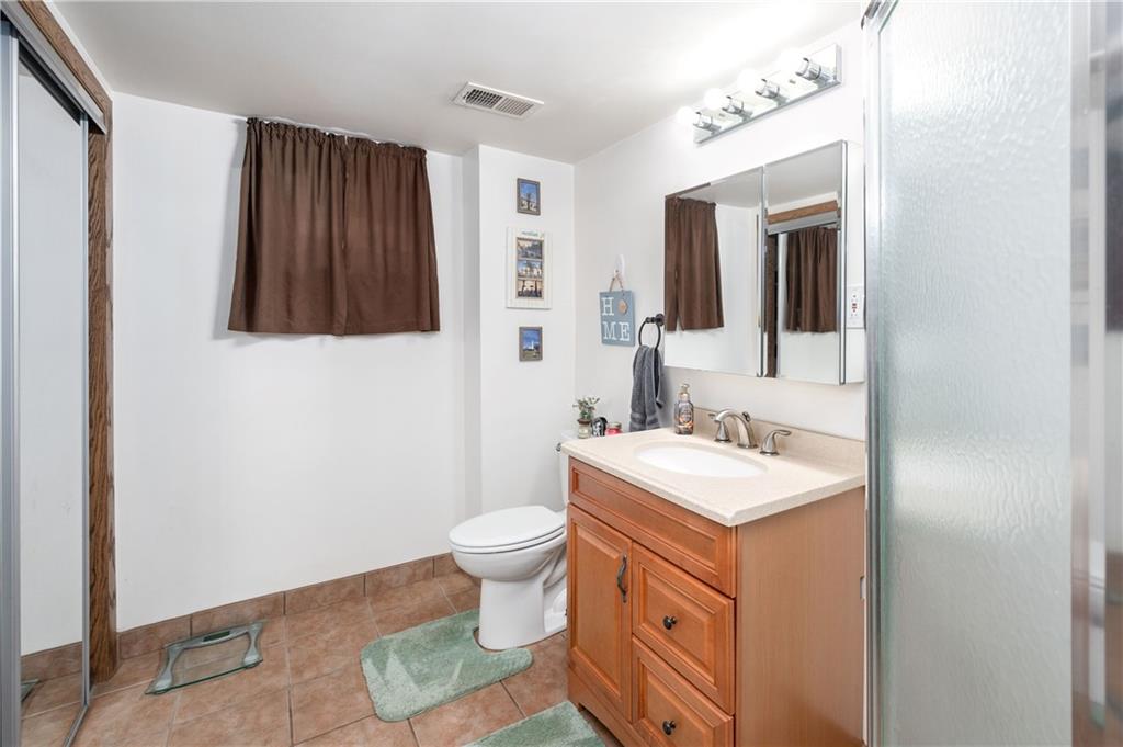 144 Hampton Court Butler, PA 16002 - Photo 21 of 27 Gallery Image 21