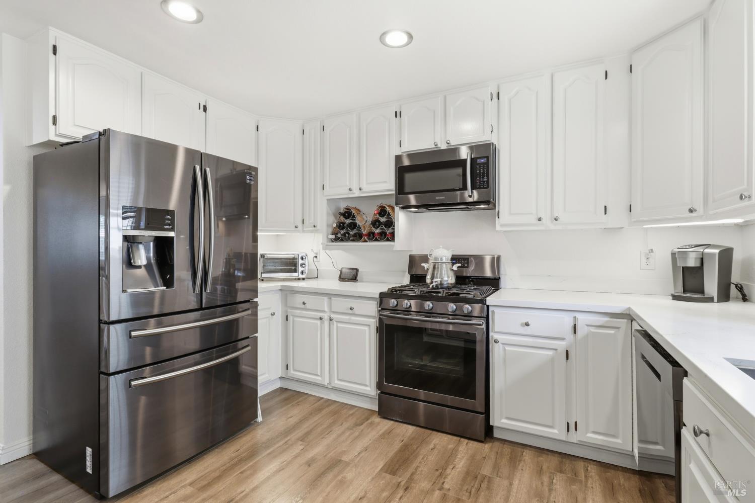 4317 Grandview Way Rohnert Park, CA 94928 - Photo 12 of 39