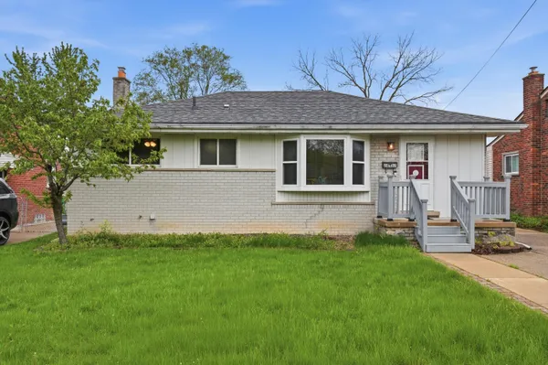 $220,000 | 28467 Florence Street, Garden City, MI 48135
