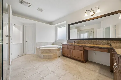 $765,000 | 5915 Saratoga Springs Lane, Houston, TX 77041