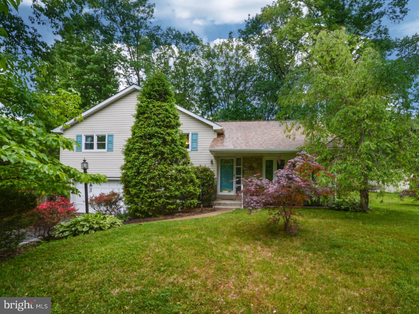 114 Mallard Road Southampton, PA 18966 - Photo 1 of 25 Exterior Front