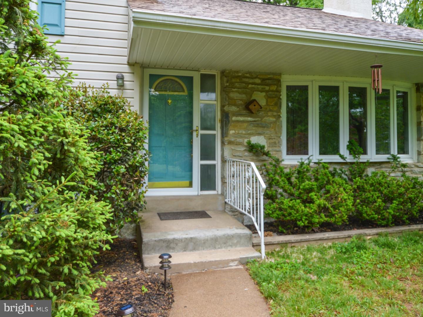 114 Mallard Road Southampton, PA 18966 - Photo 3 of 25 Exterior Front