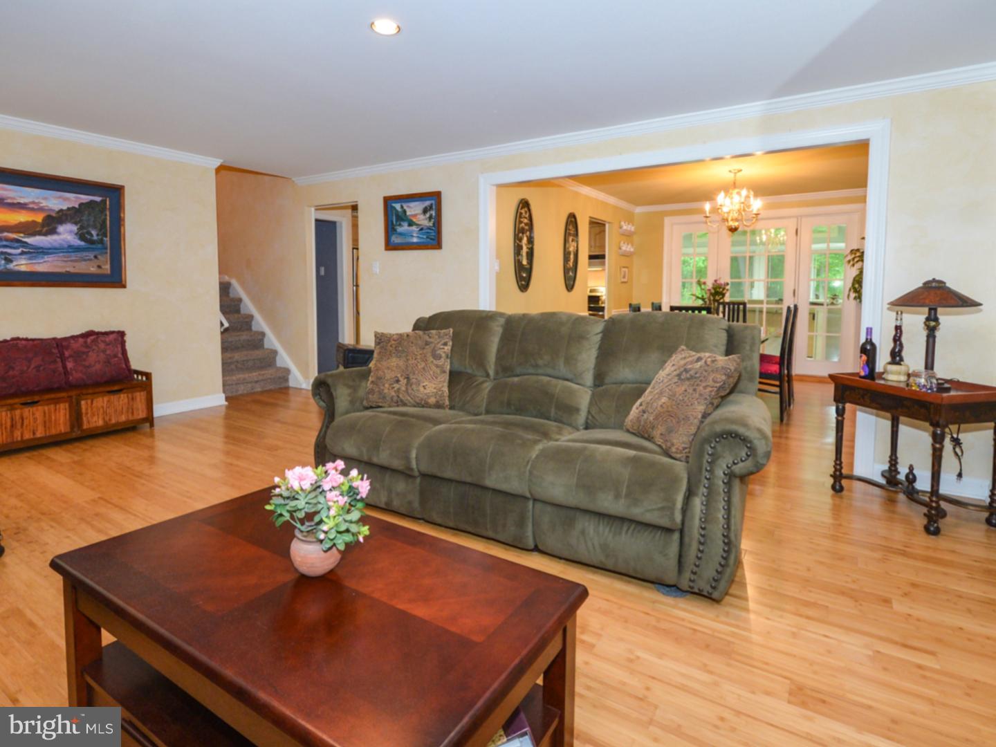 114 Mallard Road Southampton, PA 18966 - Photo 6 of 25 Living Room