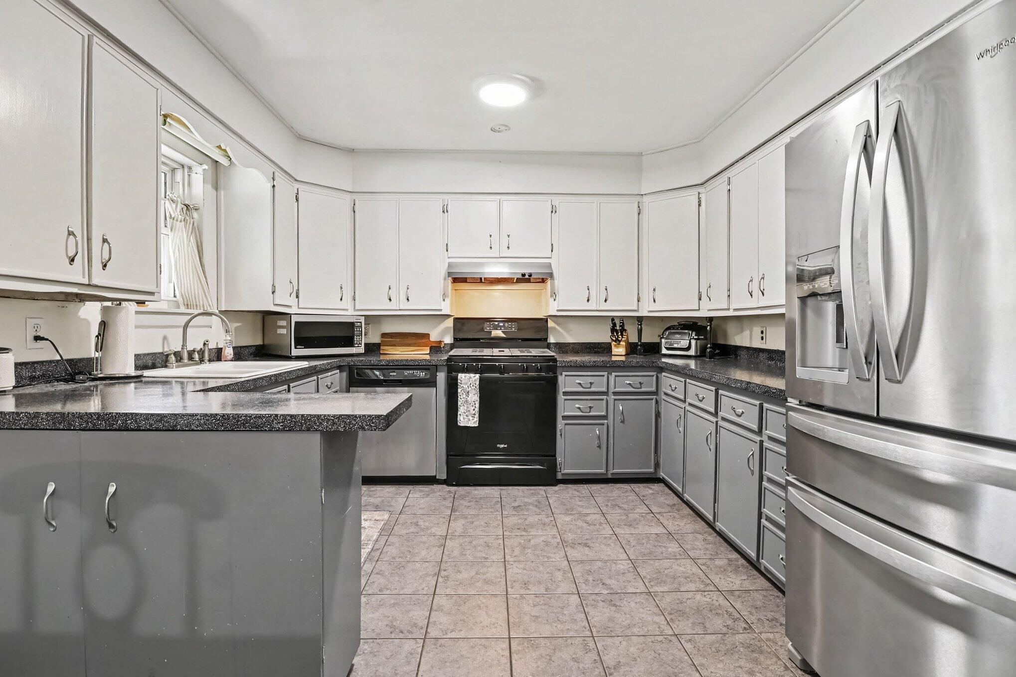 4226 John Goff Road Watervliet, MI 49098 - Photo 8 of 40 Kitchen