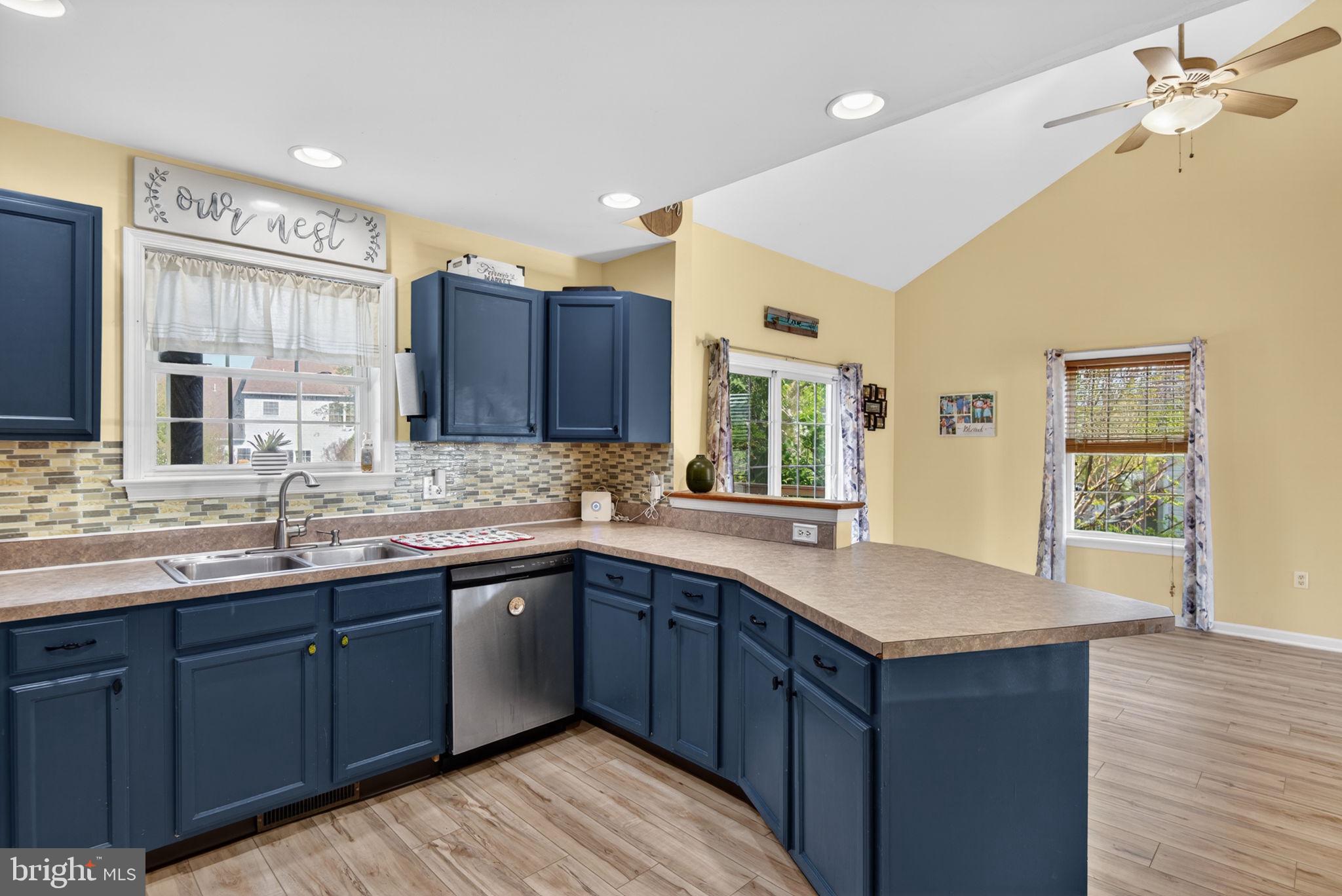 325 Olde Hickory Road Mount Wolf, PA 17347 - Photo 13 of 42 Gallery Image 13