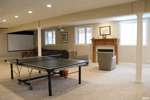 $799,900 | 6800 Stonecrest Court, Peoria, IL 61615