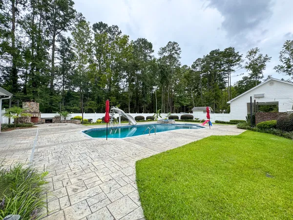 $650,000 | 110 Woodland Avenue, Hampton, SC 29924