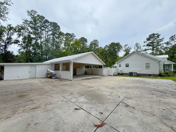 $650,000 | 110 Woodland Avenue, Hampton, SC 29924