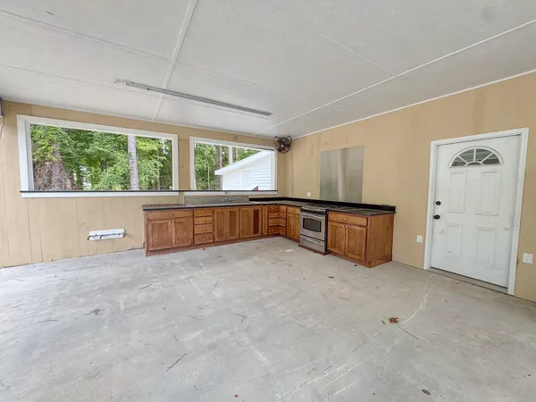 $650,000 | 110 Woodland Avenue, Hampton, SC 29924