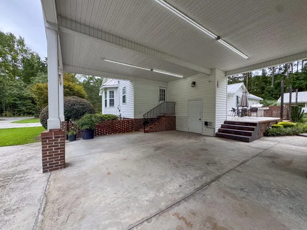 $650,000 | 110 Woodland Avenue, Hampton, SC 29924