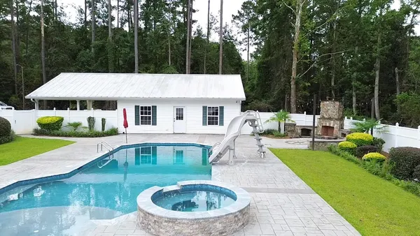 $650,000 | 110 Woodland Avenue, Hampton, SC 29924