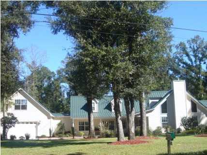 5678 Riviera Drive Milton, FL 32583 - Photo 1 of 24 Welcome to 5678 Riviera Drive