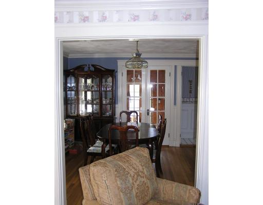 32 Whitney Road Medford, MA 02155 - Photo 17 of 28 Gallery Image 17